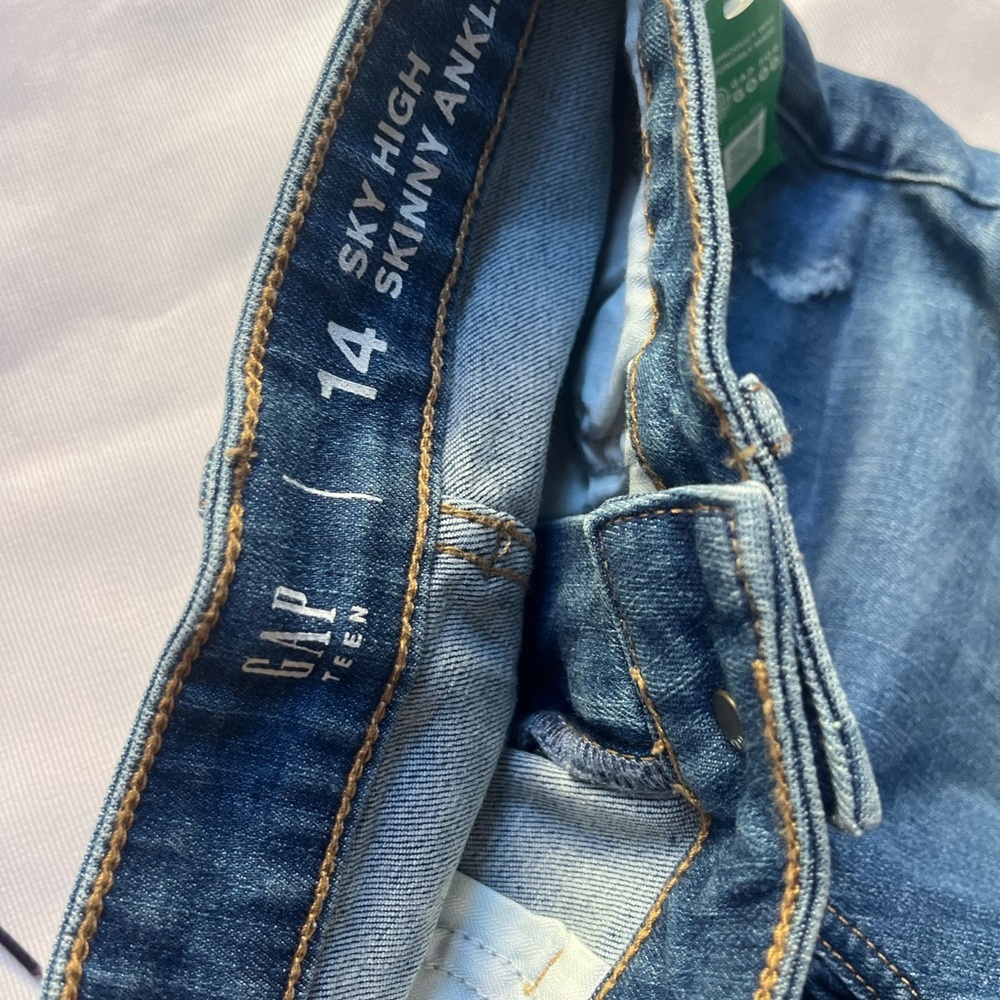 Max Stretch Blue Jeans - Picture 4 of 6